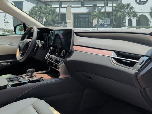 Certified 2026 Lexus RX 350 AWD w/ Convenience Package image 30