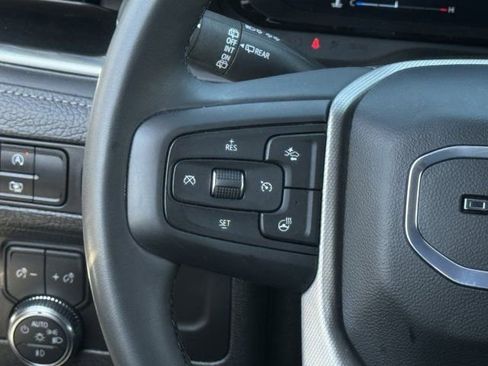 Used 2024 GMC Yukon Denali AWD/4WD image 16