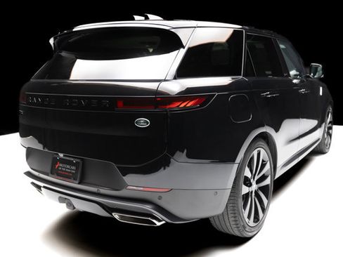 Used 2023 Land Rover Range Rover Sport SE image 22