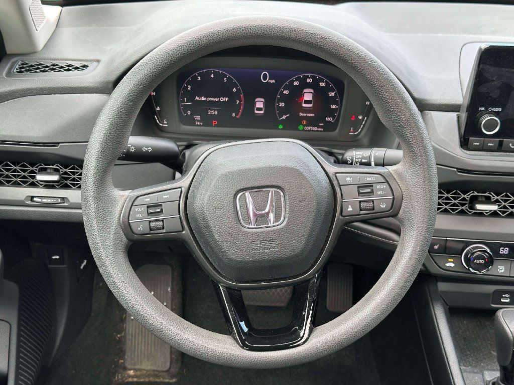 Certified 2023 Honda Accord EX image 11