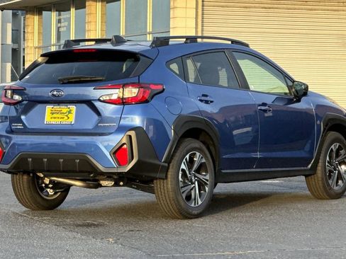 Certified 2025 Subaru Crosstrek 2.0i Premium AWD/4WD image 4