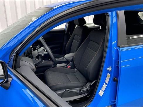 Certified 2026 Honda HR-V Sport image 8