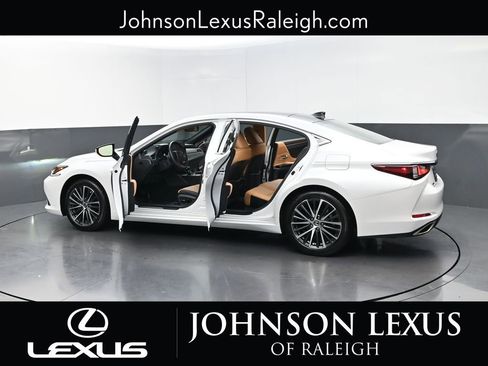 Used 2025 Lexus ES 350 w/ Premium Package FWD image 37