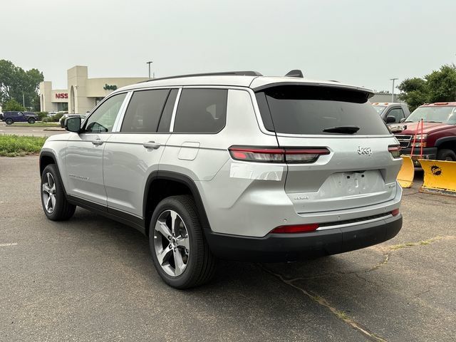 New 2026 Jeep Grand Cherokee L Limited AWD/4WD image 4