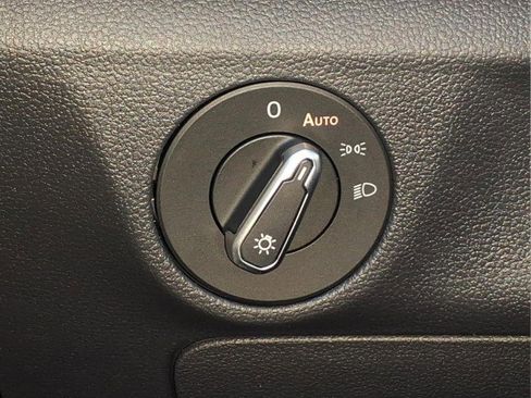 New 2026 Volkswagen Jetta SE image 19