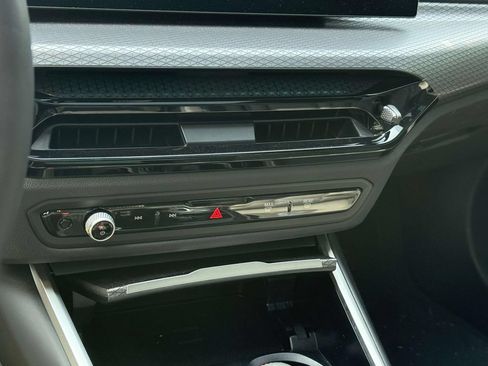 Used 2026 BMW M2 w/ Lighting Package RWD image 21