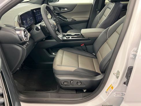 New 2027 Chevrolet Equinox LT w/ Convenience Package II AWD/4WD image 19
