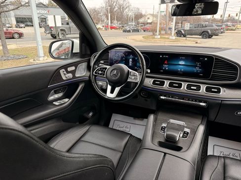 Used 2020 Mercedes-Benz GLE 350 4MATIC w/ Premium Package image 29