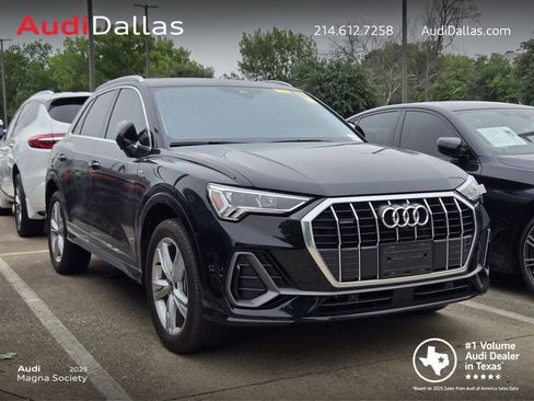 Used 2023 Audi Q3 2.0T Premium Plus w/ Premium Plus Package AWD/4WD image 1