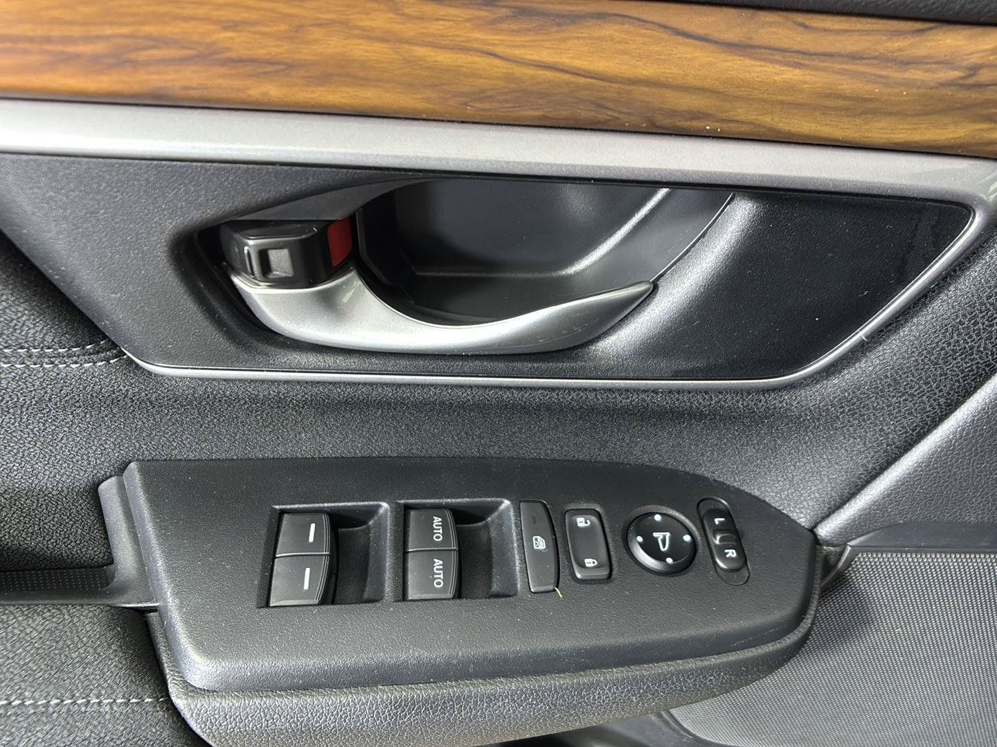 Used 2018 Honda CR-V EX image 25