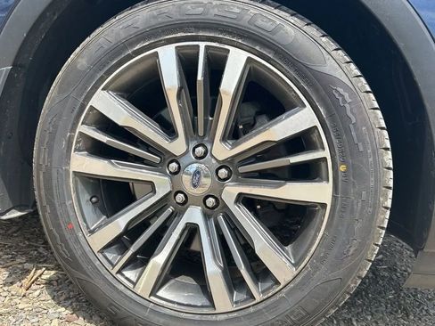Used 2017 Ford Explorer Platinum AWD/4WD image 18