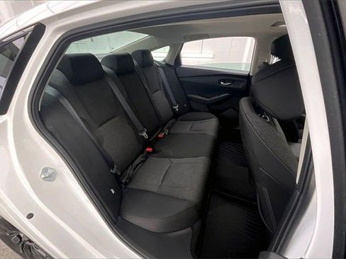 Certified 2025 Honda Accord SE image 19