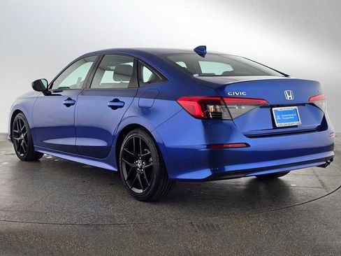 Used 2023 Honda Civic Sport image 5