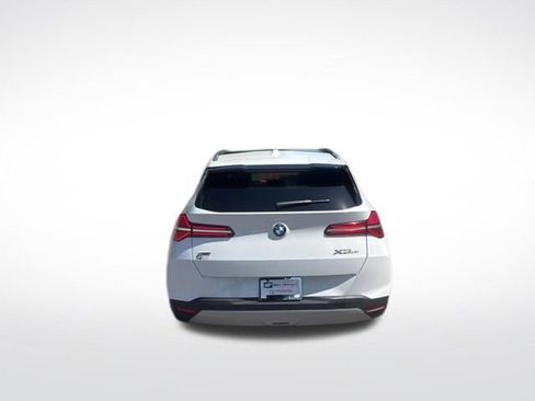 Used 2026 BMW X3 xDrive30 w/ Premium Package image 4