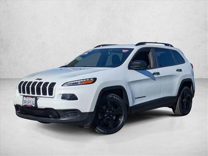 Used 2017 Jeep Cherokee Altitude
