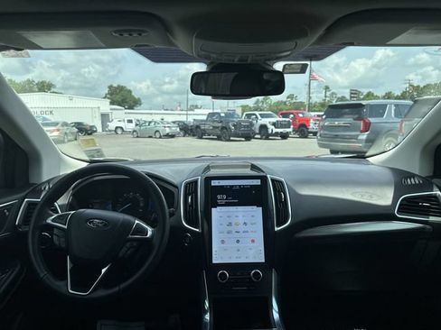 Used 2023 Ford Edge Titanium AWD/4WD image 10