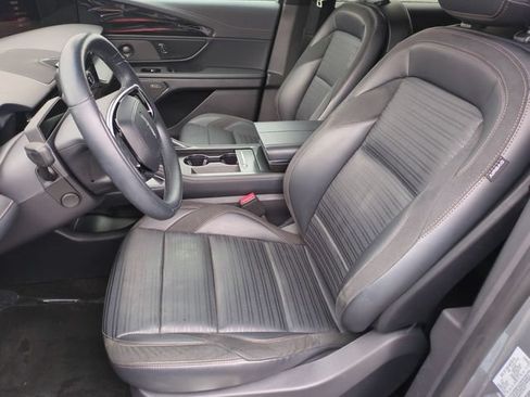 Used 2024 Lincoln Nautilus Reserve w/ Equipment Group 202A AWD/4WD image 15