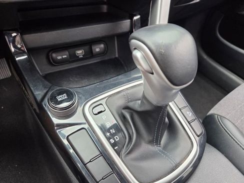 Used 2023 Kia Seltos S w/ Navigation Package FWD image 22