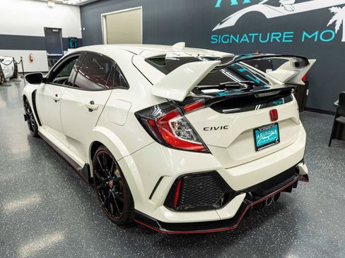 Used 2018 Honda Civic Type R image 7