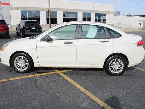 Used 2009 Ford Focus SE image 7