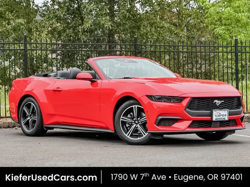 Used 2025 Ford Mustang Premium RWD image 1