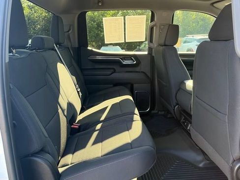 Used 2024 Chevrolet Silverado 1500 LT AWD/4WD image 33