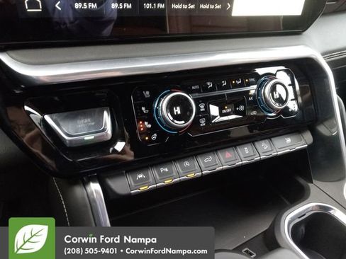 Used 2023 GMC Sierra 1500 Denali Ultimate image 17