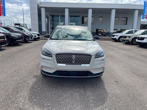 Used 2022 Lincoln Corsair Standard w/ Equipment Group 101A image 3