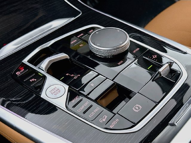 New 2027 BMW X7 xDrive40i AWD/4WD image 17