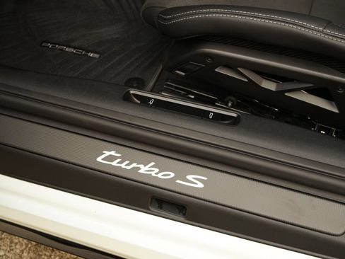 Used 2026 Porsche 911 Turbo S AWD/4WD image 33