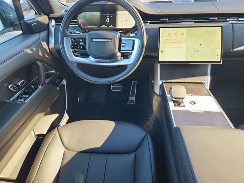 New 2026 Land Rover Range Rover SE image 4