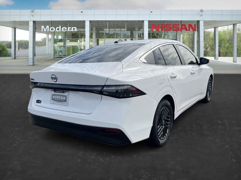 New 2026 Nissan Sentra SV image 5