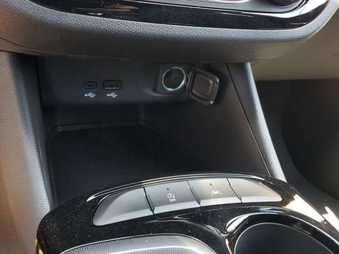 New 2026 Buick Envista Sport Touring FWD image 23