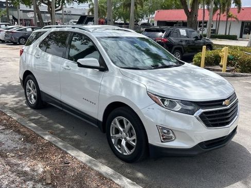 Used 2019 Chevrolet Equinox LT image 1