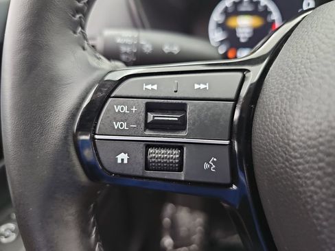 Used 2025 Honda CR-V EX-L image 25