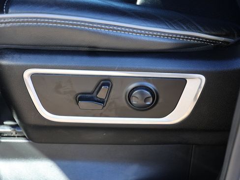 Used 2022 RAM 1500 Laramie image 19