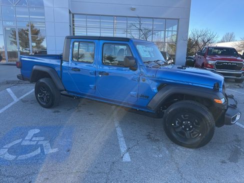 New 2026 Jeep Gladiator Sport image 39