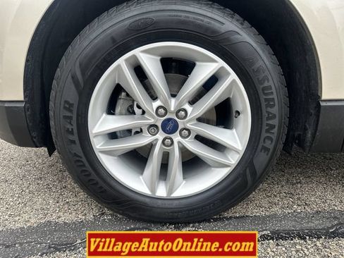 Used 2017 Ford Edge SEL w/ Utility Package FWD image 9