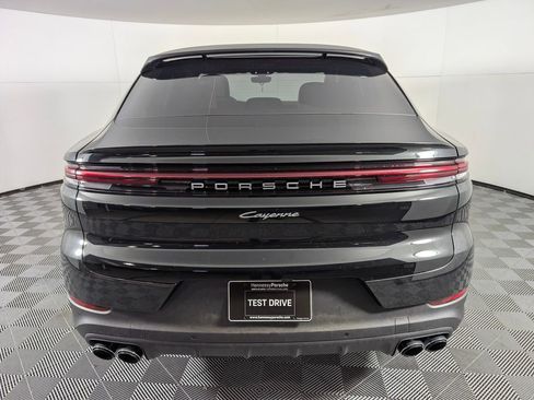 New 2026 Porsche Cayenne Coupe AWD/4WD image 7
