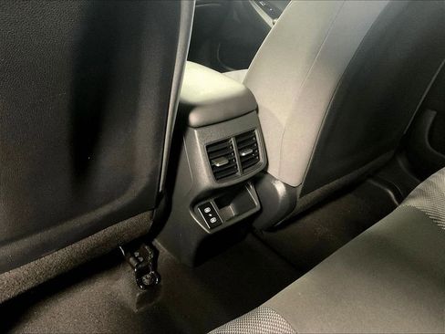 Used 2024 Kia Seltos LX AWD/4WD image 27