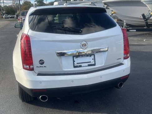 Used 2014 Cadillac SRX Luxury w/ Driver Awareness Package FWD image 10