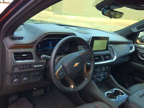Used 2023 Chevrolet Tahoe High Country AWD/4WD image 8