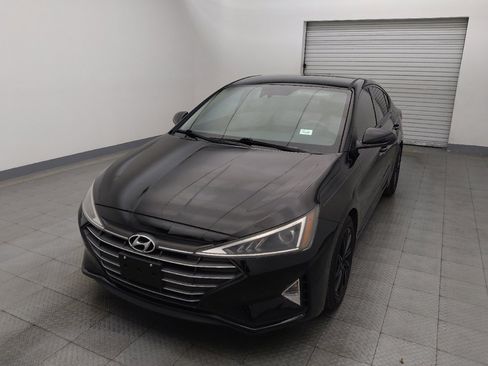 Used 2020 Hyundai Elantra SEL image 15