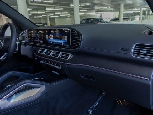 Certified 2026 Mercedes-Benz GLS 450 4MATIC image 29