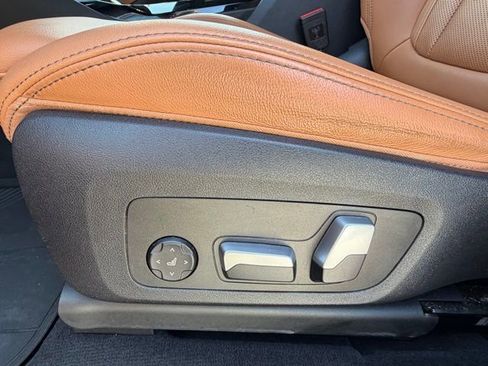 Used 2022 BMW X3 sDrive30i w/ Premium Package image 13