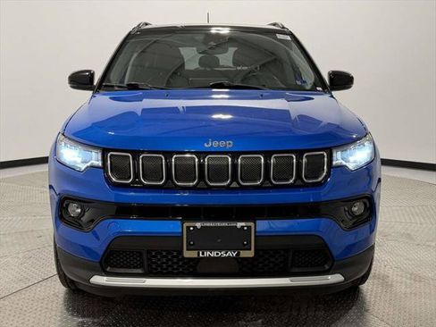Certified 2022 Jeep Compass Limited w/ Sun and Sound Group image 2