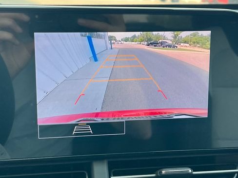 New 2026 Chevrolet Trax LS w/ LS Convenience Package FWD image 16