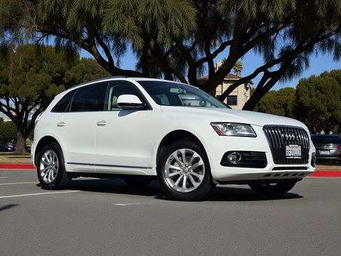 Used 2015 Audi Q5 2.0T Premium Plus w/ Technology Package image 2