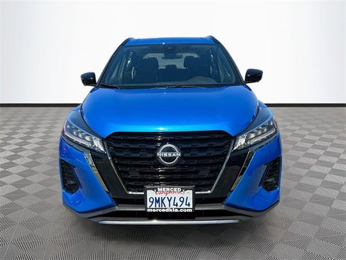 Used 2024 Nissan Kicks SR image 2