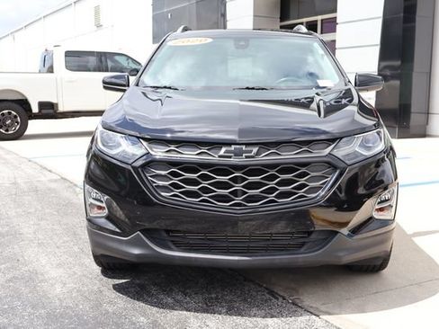 Used 2020 Chevrolet Equinox Premier w/ Premier Redline Edition FWD image 2